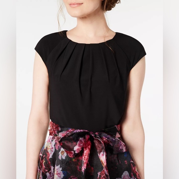 High-Low Floral Skirt Gown - Picture 4 of 4